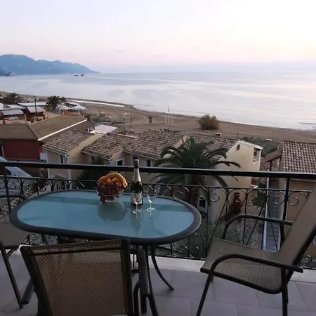 Menigos House Dom wakacyjny Agios Gordios (Corfu)